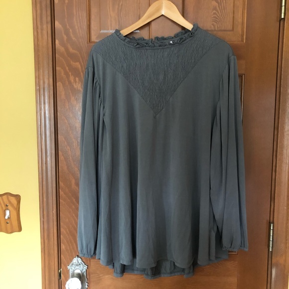 LuLaRoe Tops - LuLaRoe Clara Super Soft Gray Long Sleeve Top